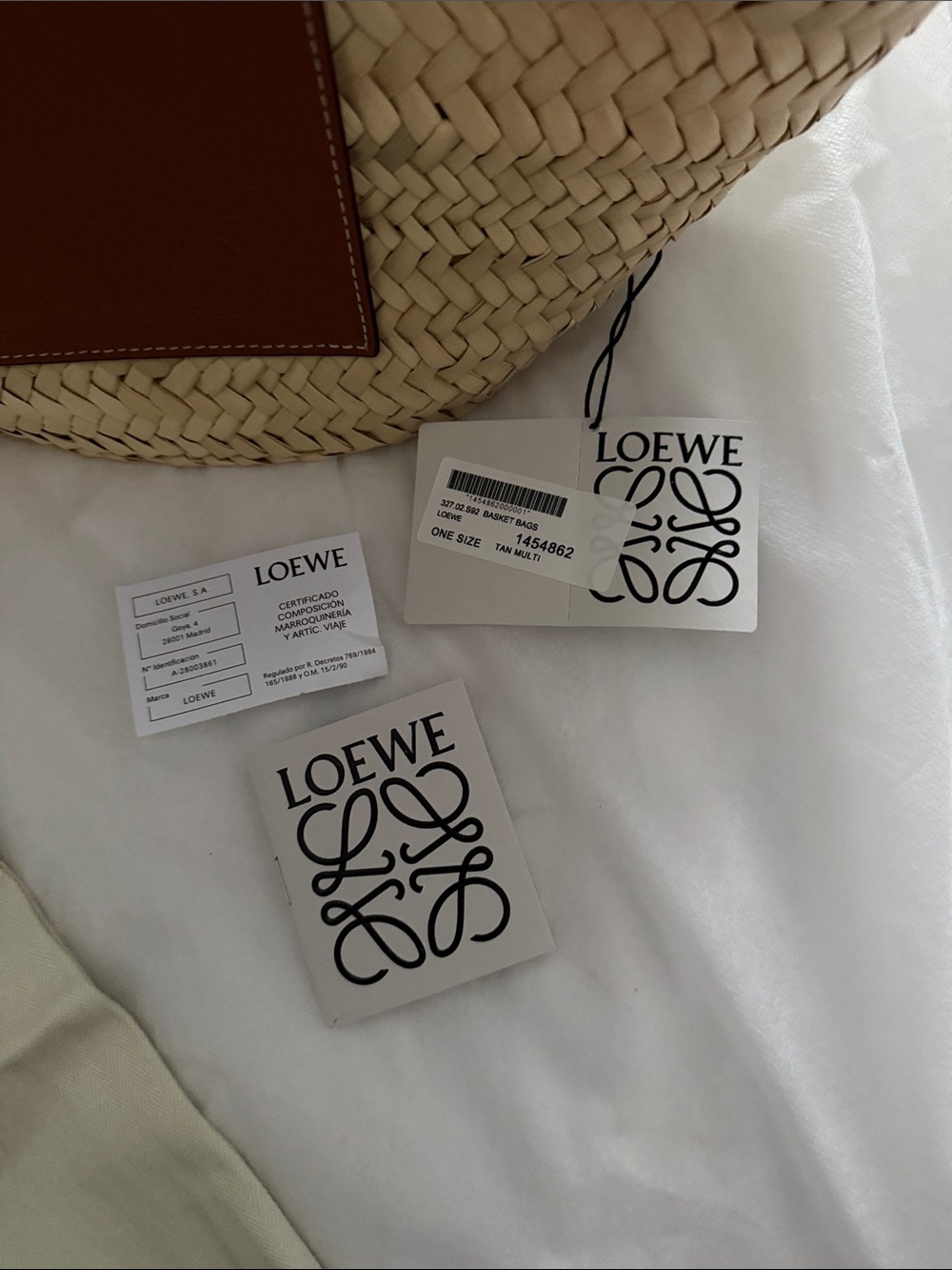 Loewe Natural Straw Tote with Tan Leather Logo Patch - Picture 2 of 6